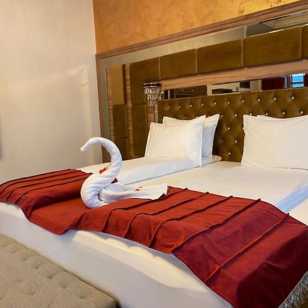 Vila Imperial One Luxury Boutique Hotel Fagaras Exterior photo