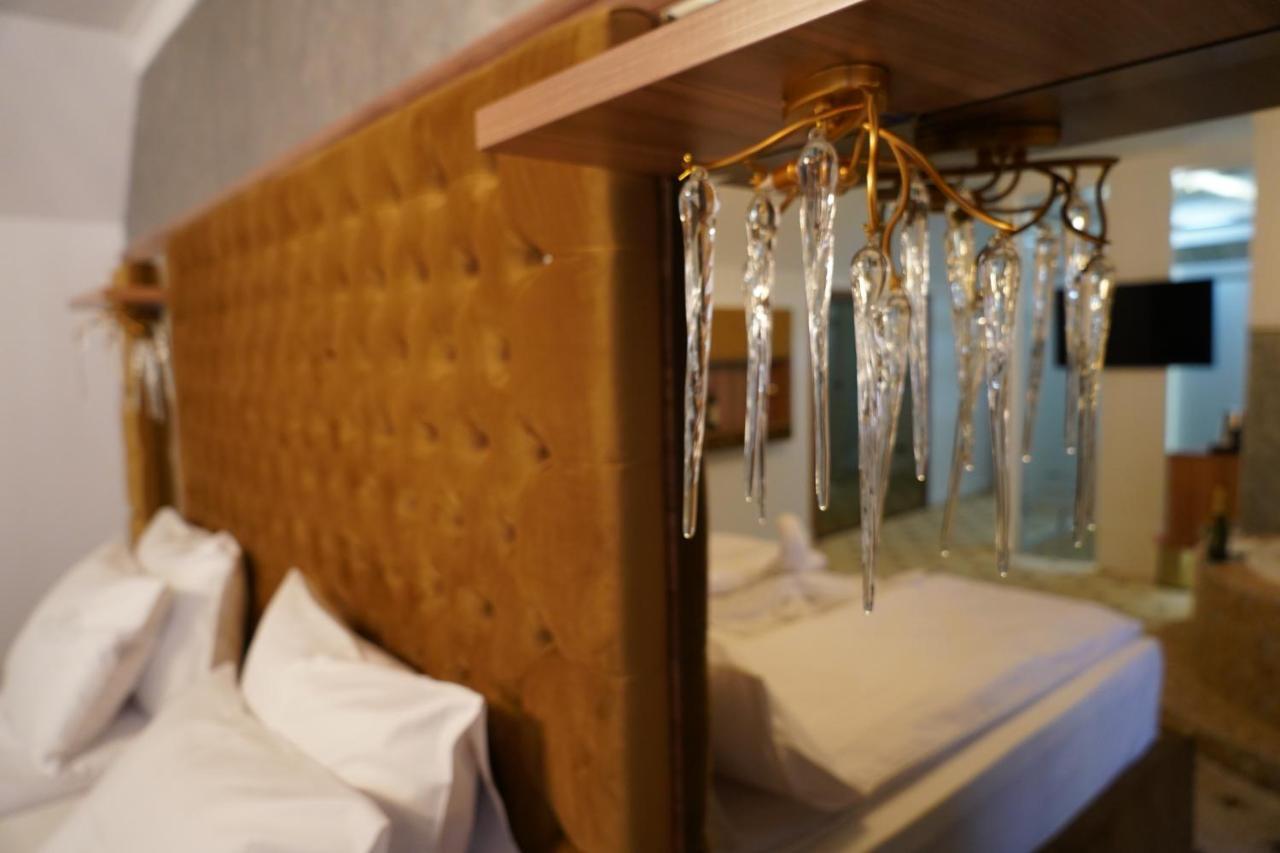 Vila Imperial One Luxury Boutique Hotel Fagaras Exterior photo