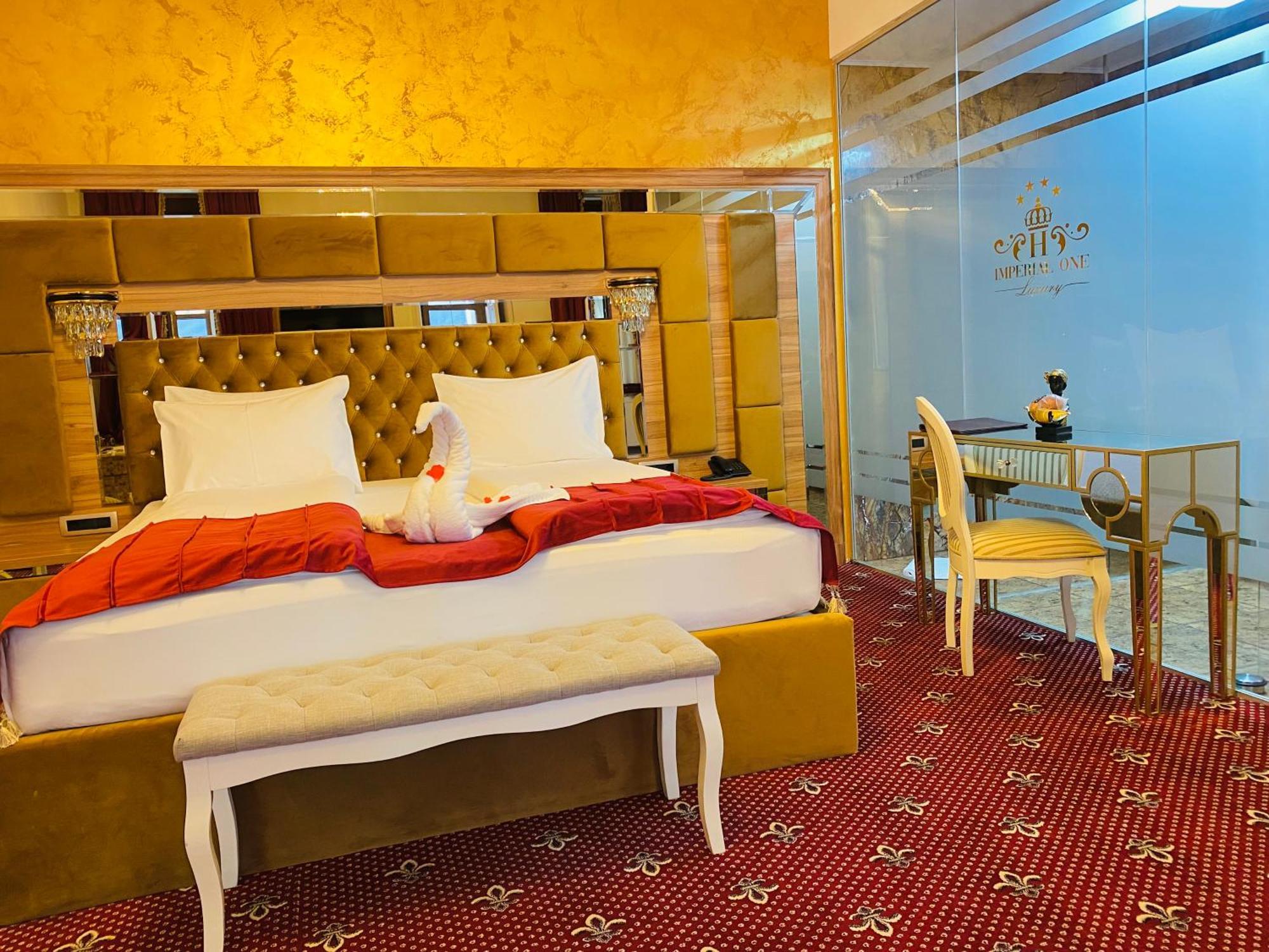 Vila Imperial One Luxury Boutique Hotel Fagaras Exterior photo