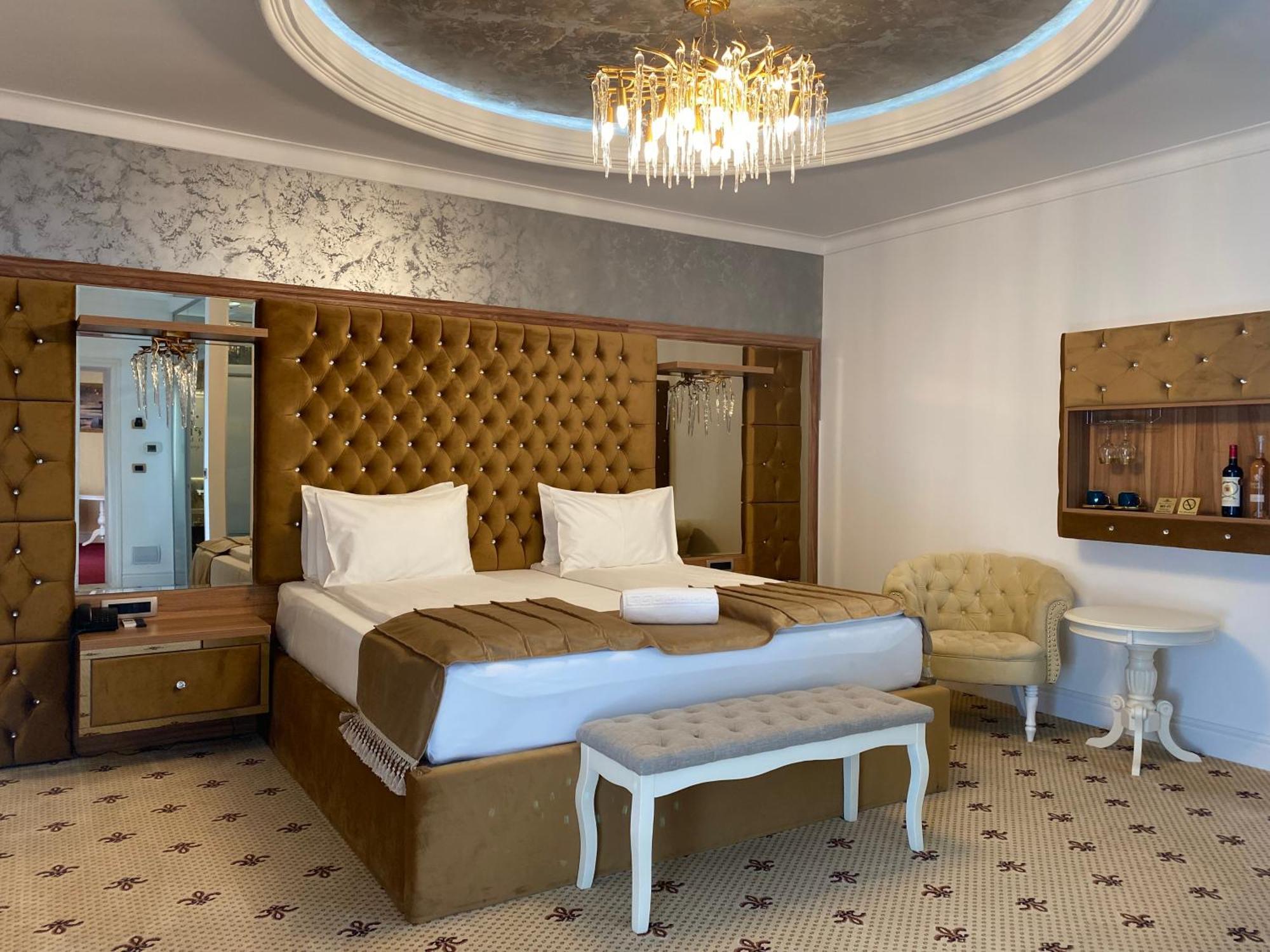 Vila Imperial One Luxury Boutique Hotel Fagaras Exterior photo